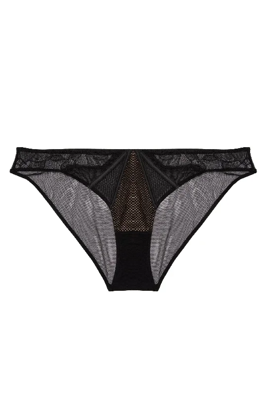 felicity-hayward-fairfield-black-fishnet-and-lace-hipster-brief