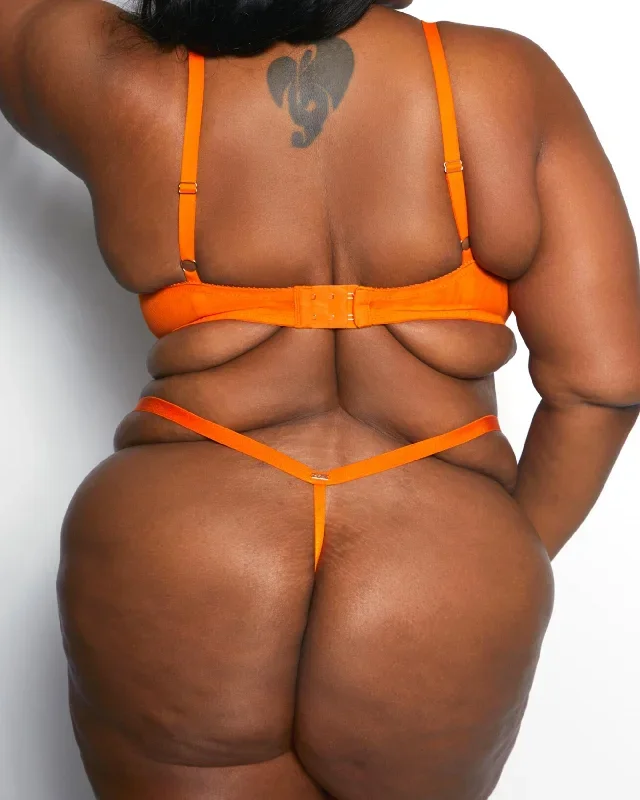 glittering-embroidered-thong-orange-crush-curvy