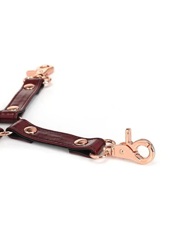 liebe-seele-wine-red-hogtie