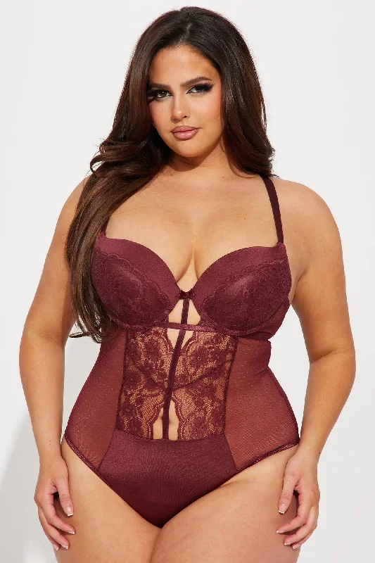 quiet-but-wild-lace-teddy-brown